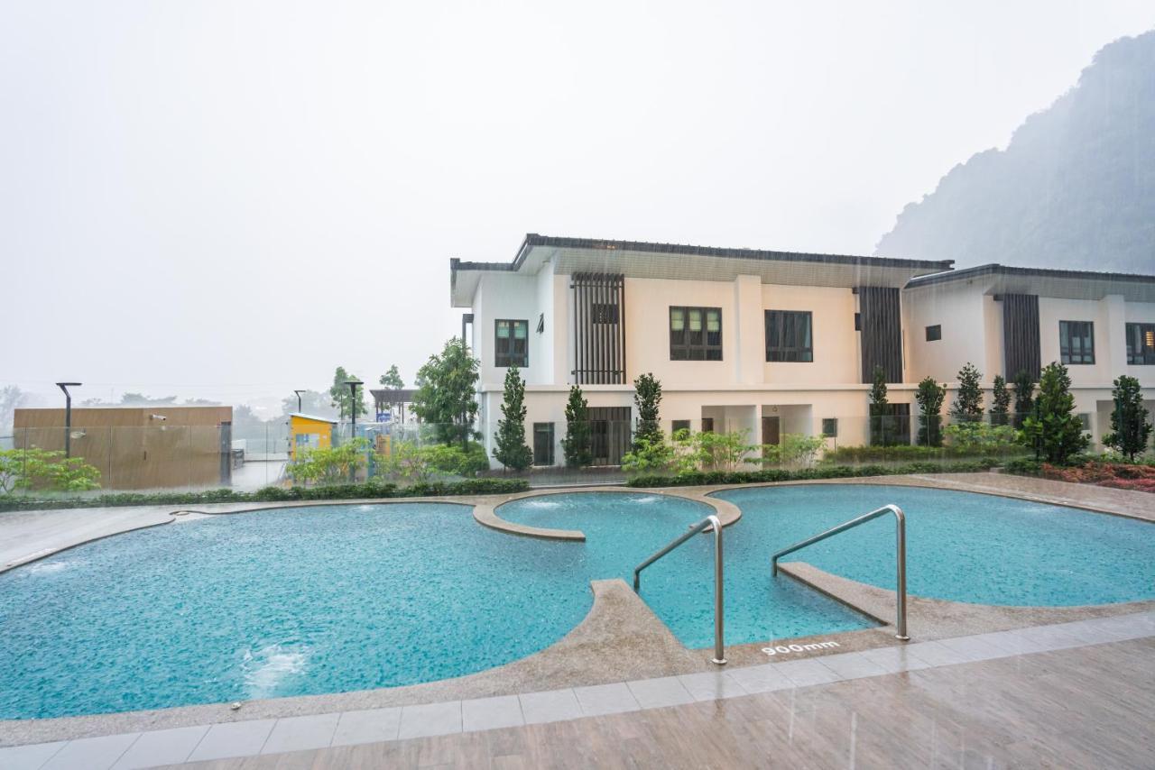 Ipoh Tambun Lost World Sunway Onsen Suites Luna 2R2B 8Paxs מראה חיצוני תמונה